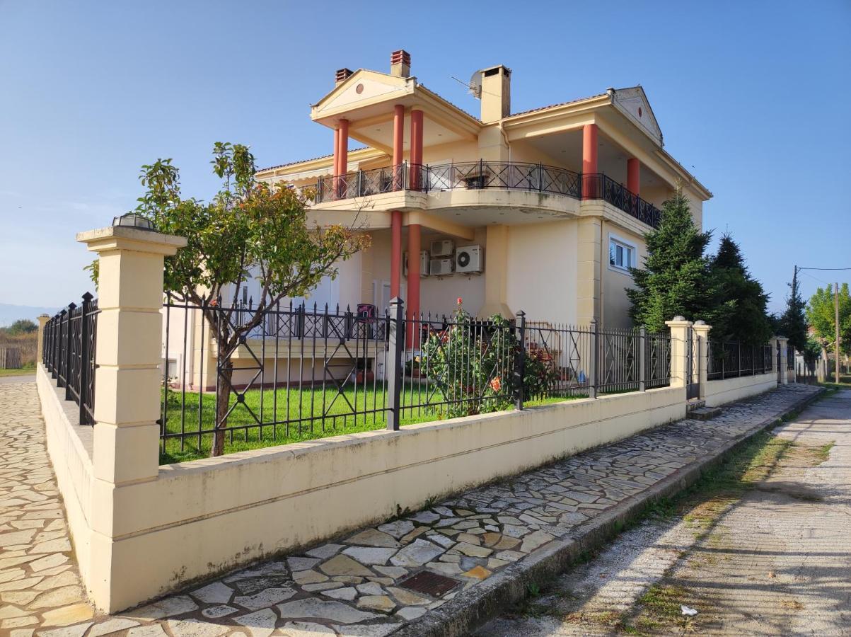 Dreams 5 Apartment Kardítsa Екстериор снимка